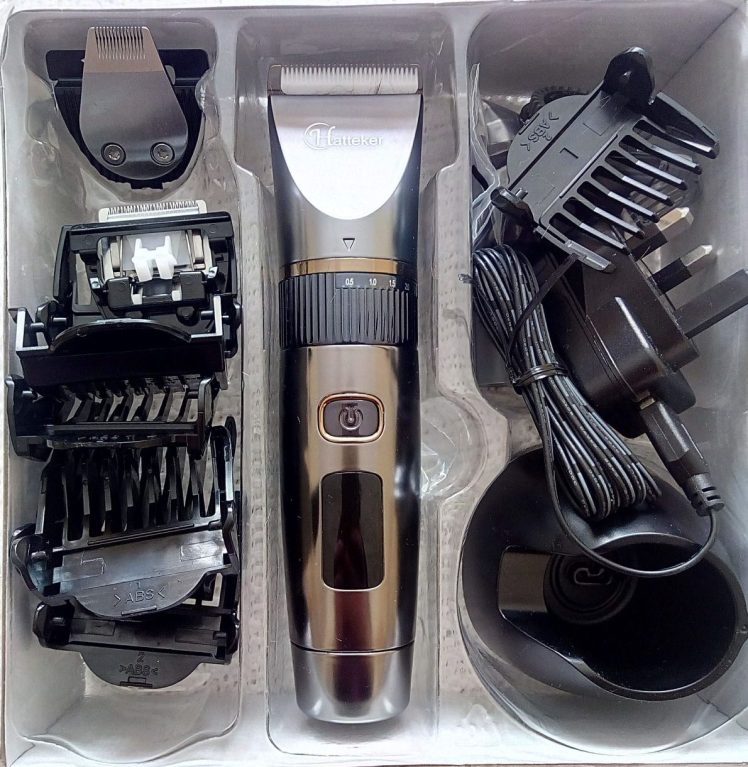 Hair clippers contents of box
